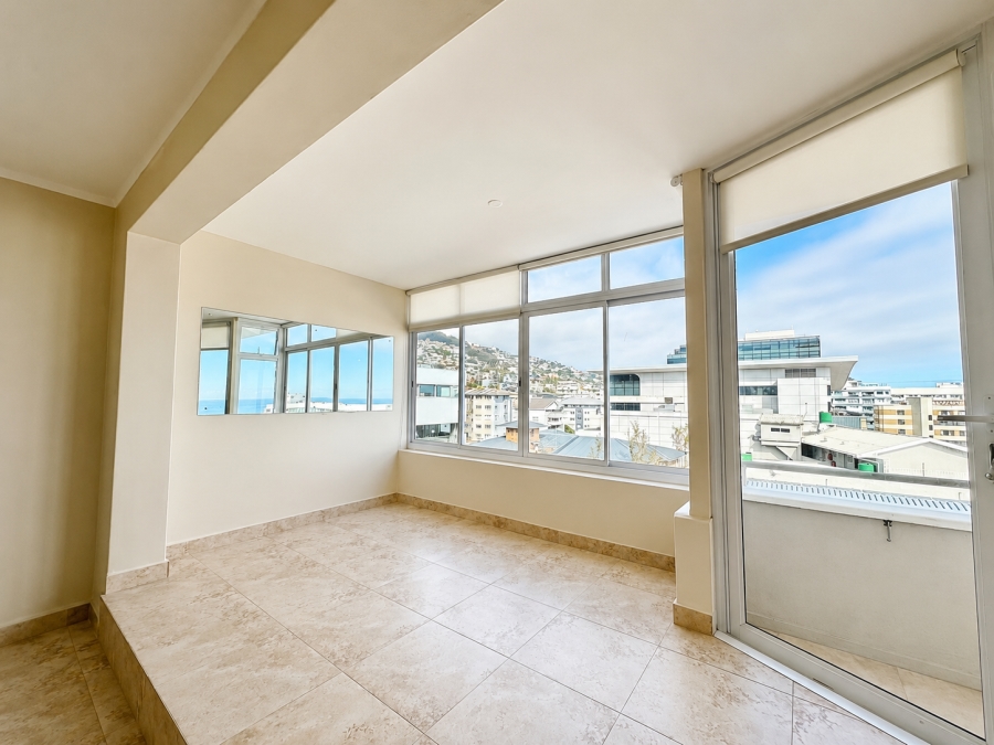 To Let 2 Bedroom Property for Rent in Sea Point Western Cape